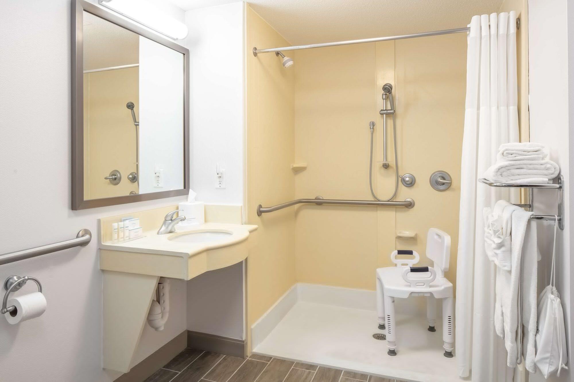 Hampton Inn Freeport Экстерьер фото