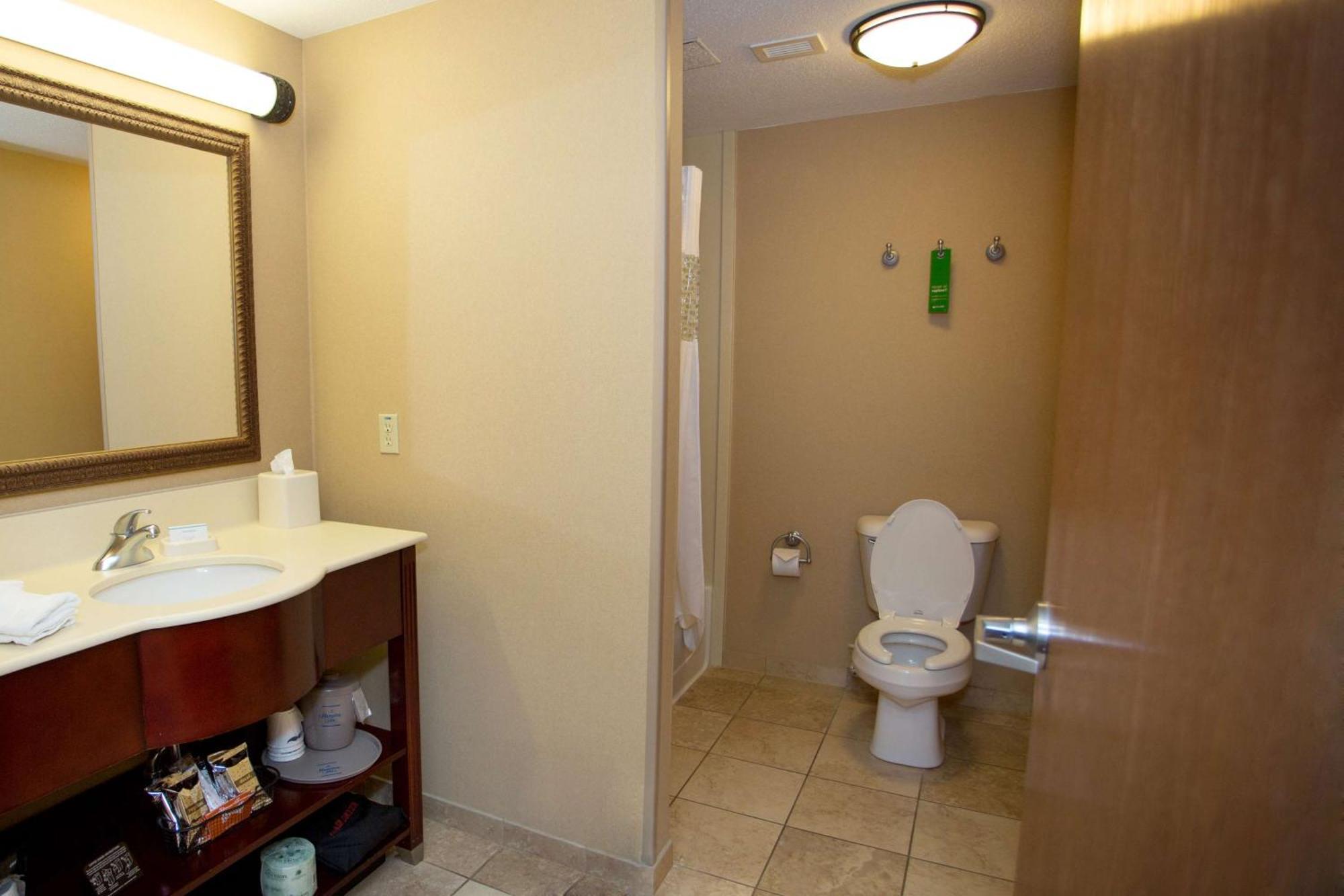 Hampton Inn Freeport Экстерьер фото