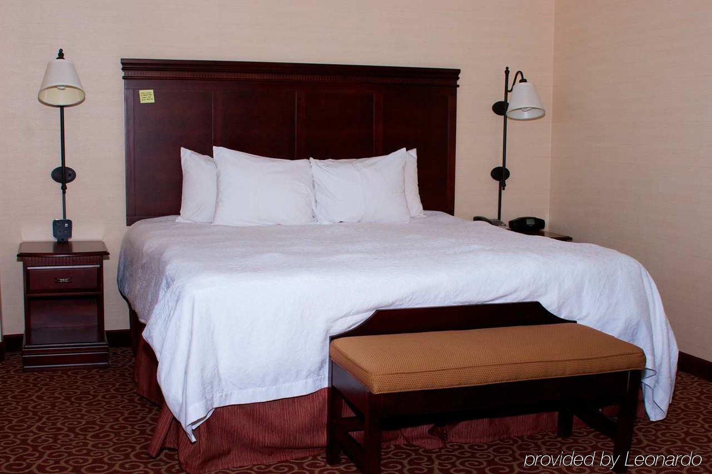 Hampton Inn Freeport Экстерьер фото
